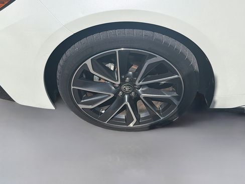 Used 2020 Toyota Corolla SE image 33