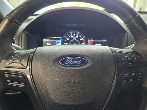 Used 2018 Ford Explorer Sport image 29