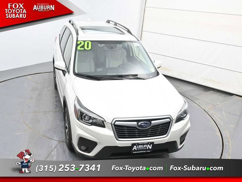 Used 2020 Subaru Forester Premium image 29