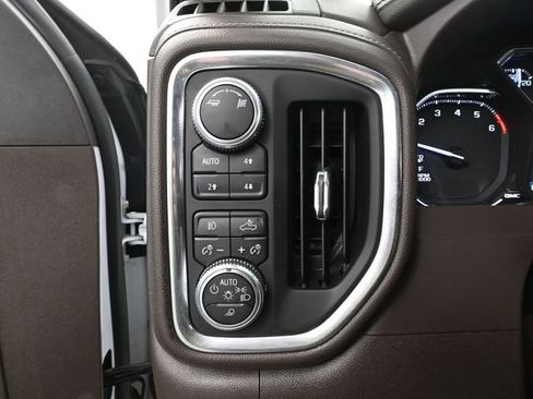 Used 2019 GMC Sierra 1500 SLT w/ SLT Premium Package image 39