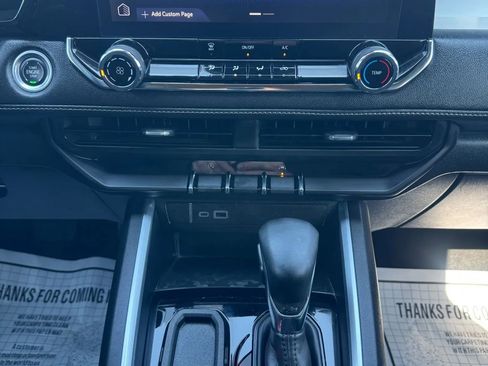 Used 2023 Chevrolet Colorado LT image 49