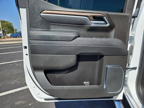 Certified 2025 Chevrolet Silverado 1500 LT w/ Safety Package RWD image 15