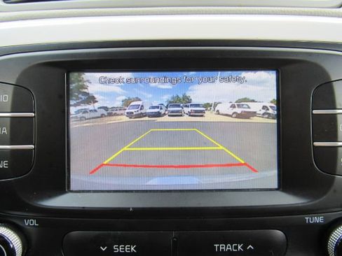 Used 2017 Kia Soul EV-e image 8