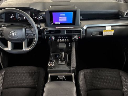New 2026 Toyota 4Runner SR5 AWD/4WD image 16
