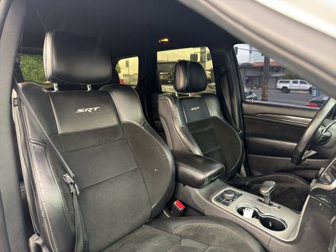 Used 2015 Jeep Grand Cherokee SRT AWD/4WD image 20