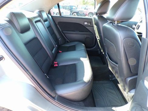 Used 2009 Ford Fusion SE image 9