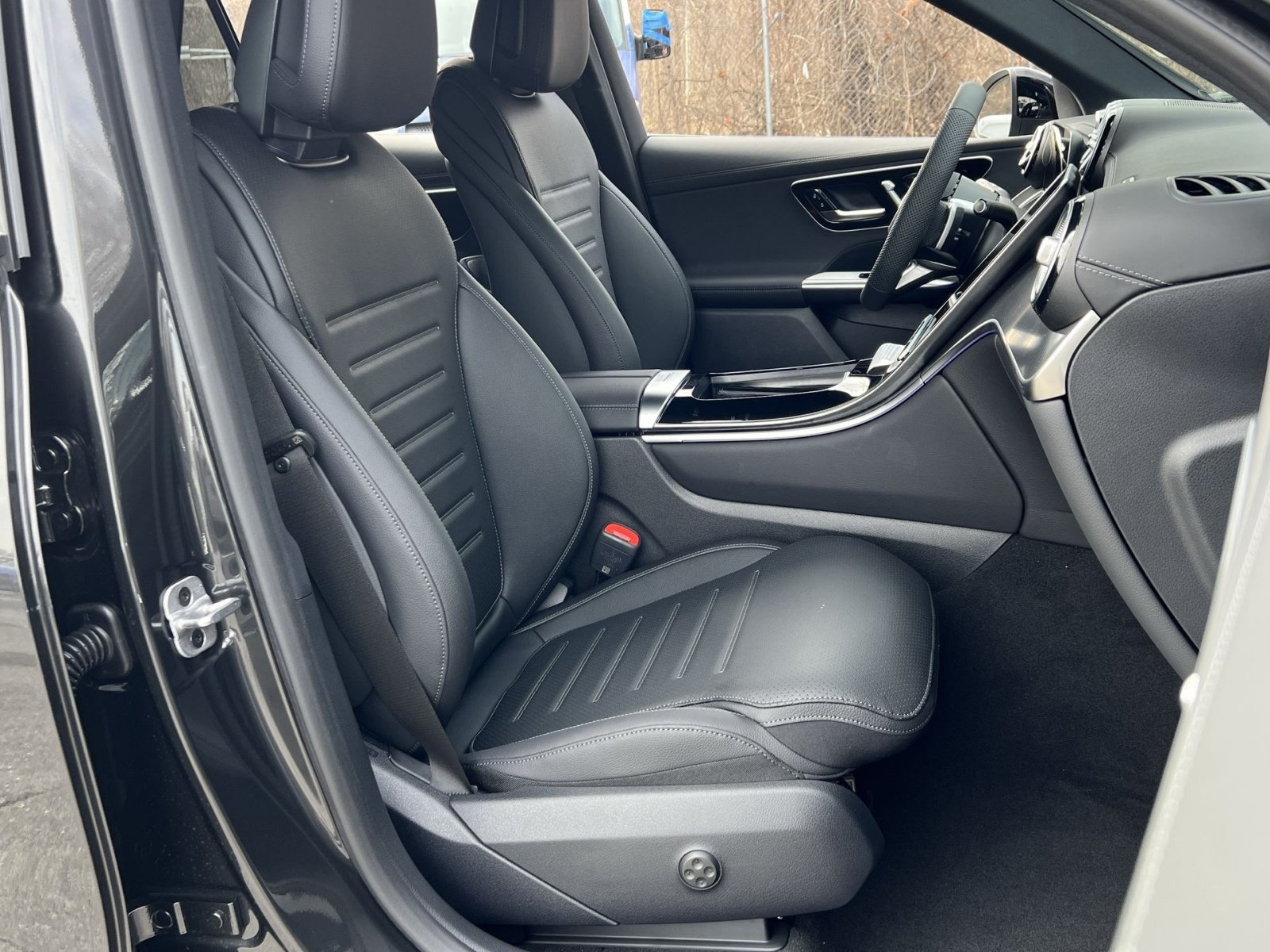Certified 2026 Mercedes-Benz GLC 300 4MATIC image 26