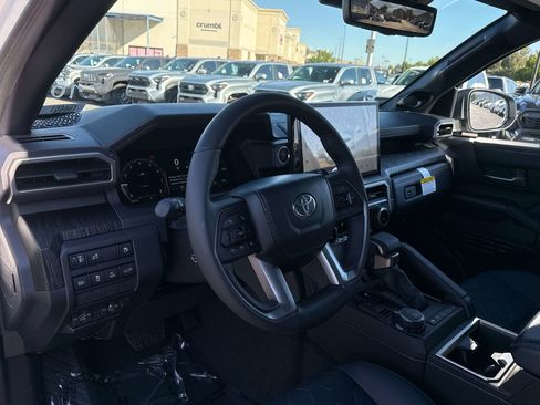 New 2026 Toyota 4Runner 4WD image 7
