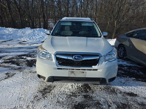 Used 2016 Subaru Forester 2.5i Premium image 2
