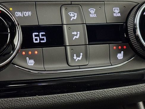 New 2026 Buick Envista Sport Touring w/ Convenience I Package FWD image 19
