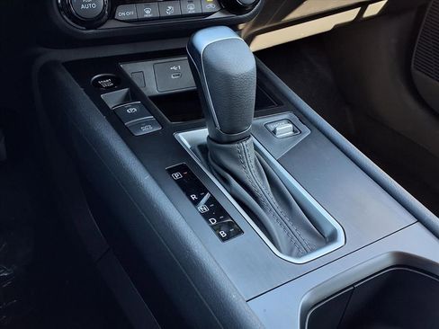 New 2026 Nissan Kicks SV image 18