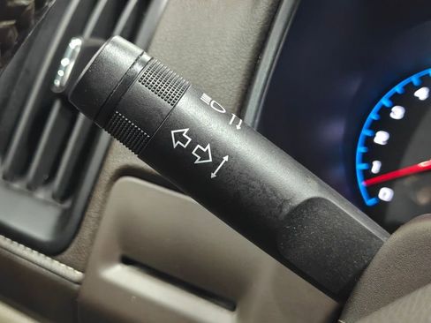 Used 2015 GMC Canyon SLT image 36