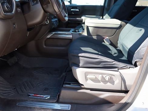 Used 2020 Chevrolet Silverado 3500 LTZ w/ LTZ Premium Package image 11