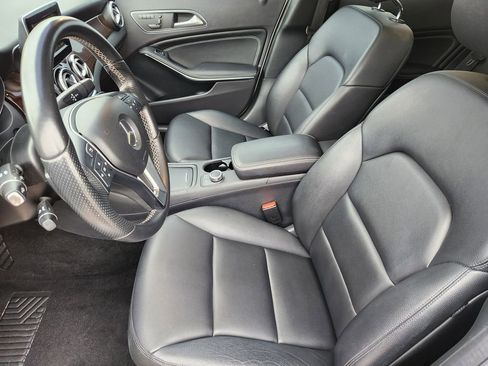 Used 2015 Mercedes-Benz GLA 250 4MATIC image 12