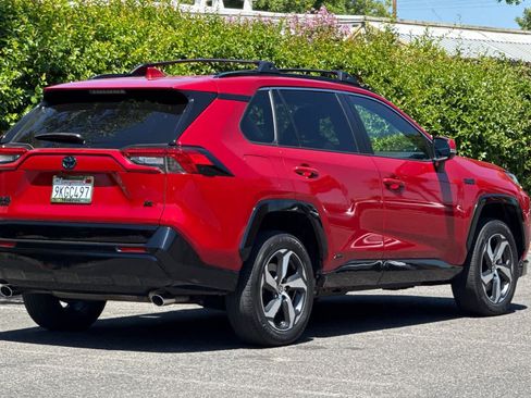 Used 2024 Toyota RAV4 SE w/ Weather & Moonroof Package AWD/4WD image 3