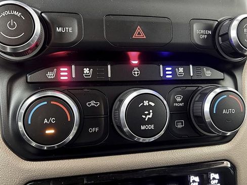 Used 2020 RAM 1500 Laramie image 26