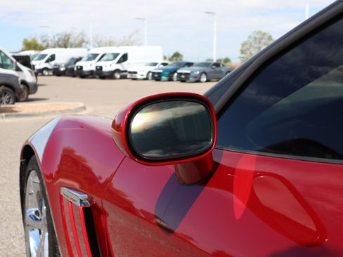 Used 2011 Chevrolet Corvette Grand Sport w/ Preferred Equipment Group RWD image 17