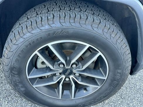 Used 2020 Jeep Grand Cherokee Trailhawk w/ Trailhawk Luxury Group image 25