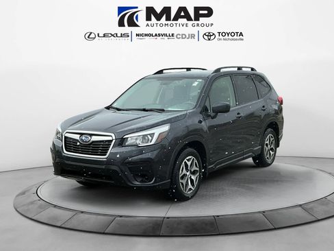 Used 2019 Subaru Forester Premium w/ All-Weather Package image 1