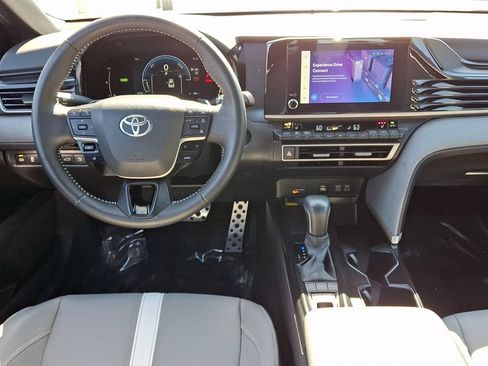 Certified 2025 Toyota Camry SE w/ Convenience Package FWD image 12