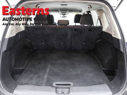 Used 2023 Nissan Rogue S image 9