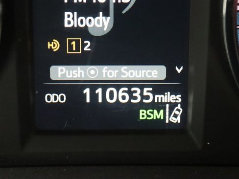 Used 2017 Toyota RAV4 SE image 22