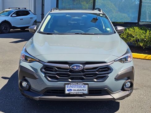 Used 2024 Subaru Crosstrek 2.0i Premium AWD/4WD image 2
