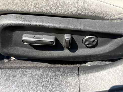 Used 2019 Honda Accord Touring image 7