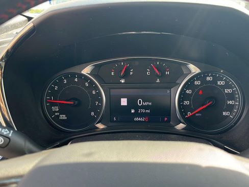 Used 2022 Chevrolet Equinox RS w/ RS Leather Package image 17