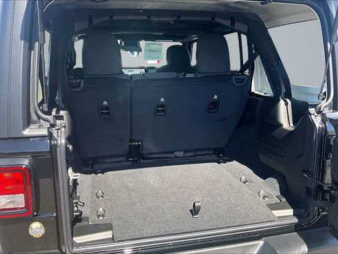 New 2026 Jeep Wrangler Unlimited Sport AWD/4WD image 19