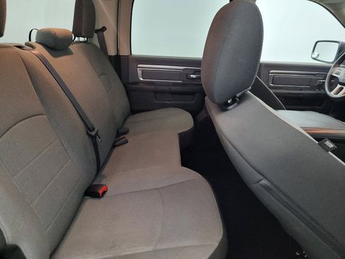 Used 2021 RAM 1500 Classic SLT image 19