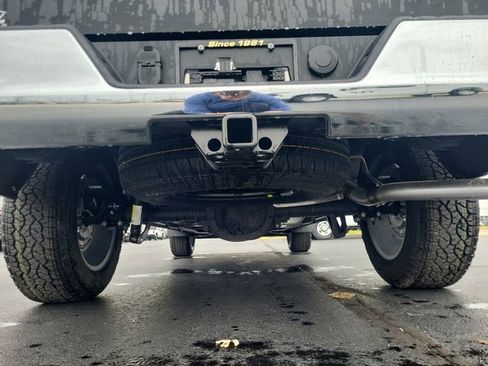 New 2026 Chevrolet Silverado 1500 LT image 32