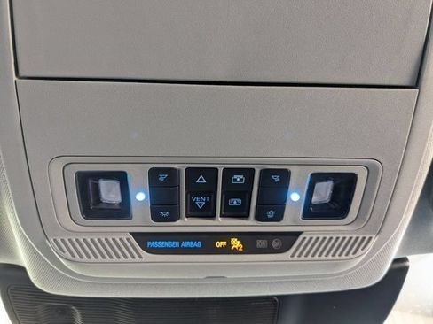 Used 2023 Ford Explorer XLT w/ Equipment Group 202A AWD/4WD image 21