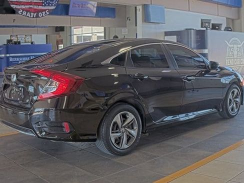 Used 2019 Honda Civic LX image 4