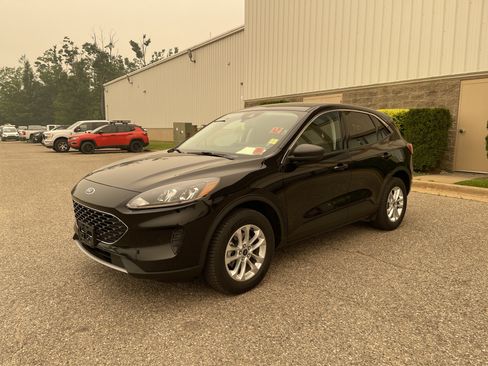 Certified 2022 Ford Escape SE AWD/4WD image 8
