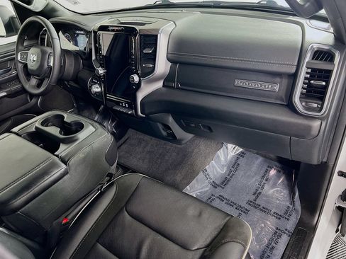Used 2025 RAM 1500 Laramie AWD/4WD image 29