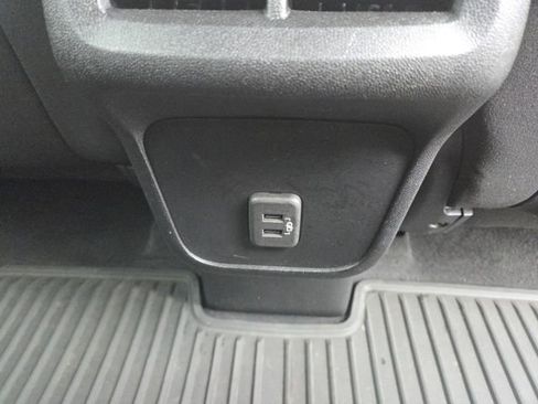 Used 2019 Chevrolet Equinox LT image 14