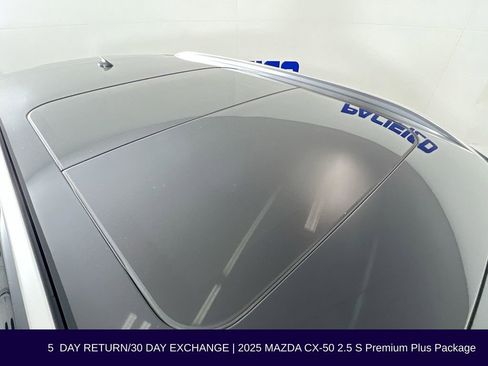 Used 2025 MAZDA CX-50 AWD 2.5 S w/ Weather Package image 17