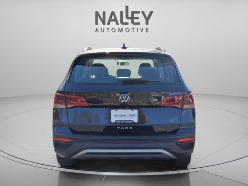 Used 2022 Volkswagen Taos S image 4