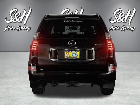 Used 2016 Lexus GX 460 Luxury w/ Preferred Accessory Package AWD/4WD image 24