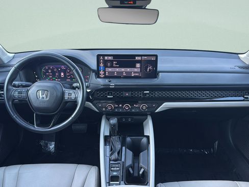 Used 2024 Honda Accord EX-L image 2