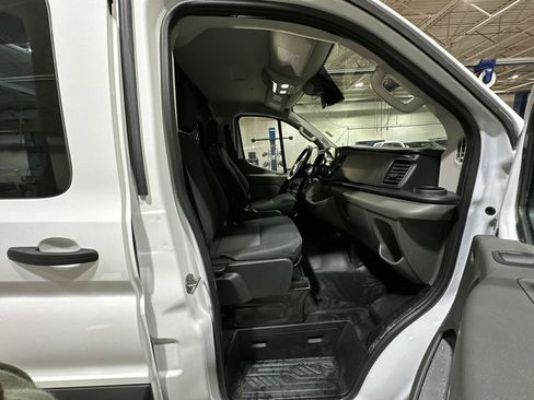 Used 2024 Ford Transit 250 Low Roof w/ Exterior Upgrade Package image 21