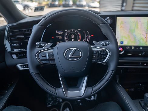 Used 2024 Lexus RX 350 Premium w/ Accessory Package (Z1) AWD/4WD image 6