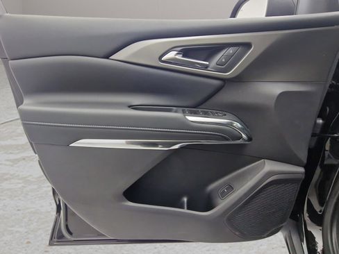 New 2026 Chevrolet Traverse LT w/ Driver Confidence Package image 13