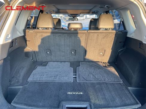 Used 2021 Nissan Rogue Platinum image 32