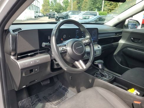 Used 2024 Hyundai Kona SEL FWD image 18