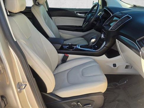 Used 2017 Ford Edge Titanium w/ Technology Package image 21