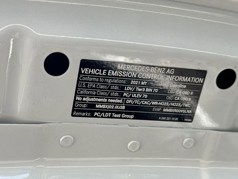 Used 2021 Mercedes-Benz GLB 250 4MATIC image 21