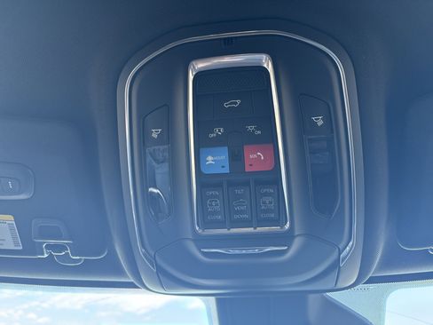 New 2025 Jeep Grand Cherokee L Limited image 26