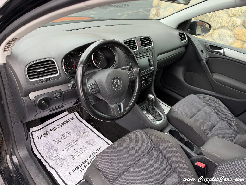 Used 2013 Volkswagen Golf 4-Door FWD image 4